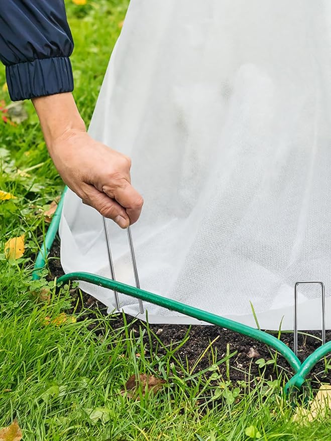 GROWNEER 4 Inch 100 Pack Landscape Staples Heavy Duty 11 Gauge Galvanized Steel Garden Stakes Staples Securing Pegs for Securing Weed Fabric Landscape Fabric Netting Ground Sheets and Fleece