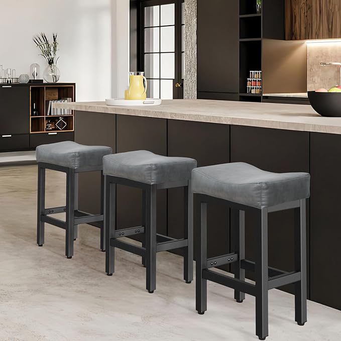 Counter Height Bar Stools Set of 2, 24 Inch Barstools for Kitchen Island Counter, Faux Leather Kitchen Stools with Thick Saddle Seats & Heavy Duty Metal Base, Easy Assembly, Forest Green