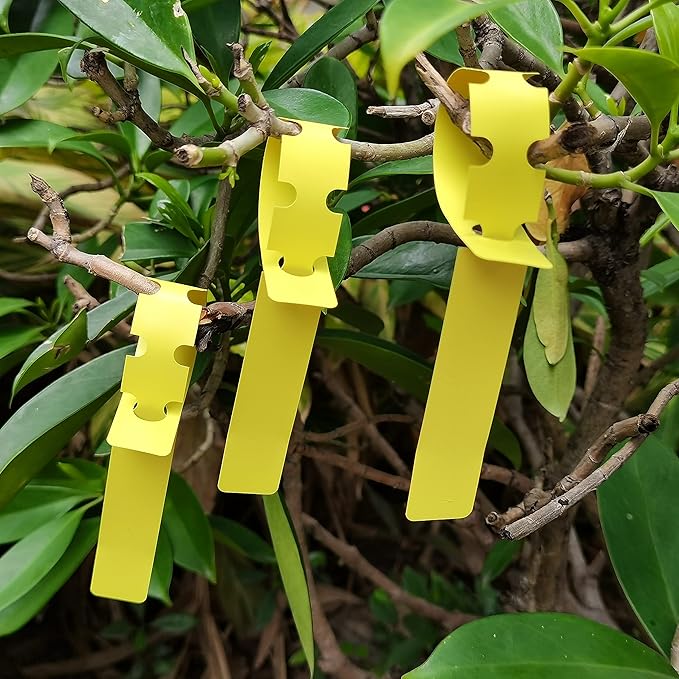 200 Pcs Yellow Plastic Plant Tags with a Marker Pen, Wrap Around Hanging Tree Tags Nursery Garden Labels Waterproof Nursery Garden Stakes, 2x20cm